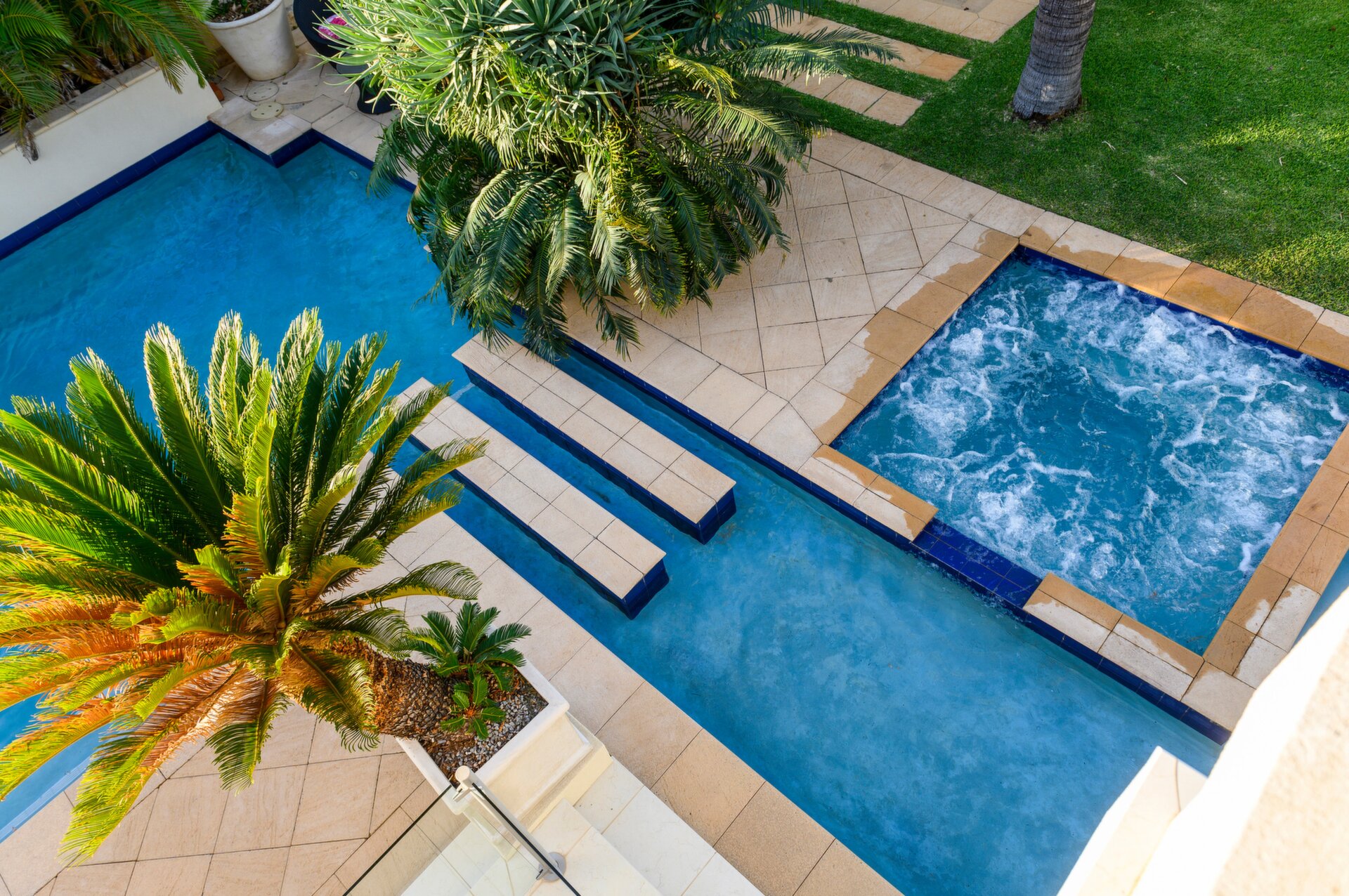 8 Tilton Terrace, City Beach Sold by Luxury Real Estate Sales - image 1