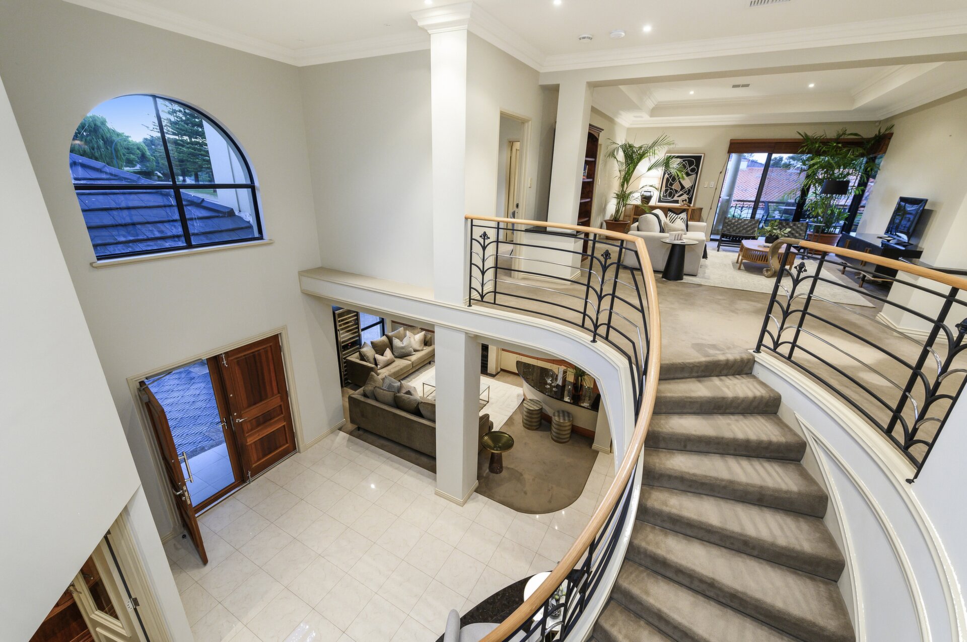 8 Tilton Terrace, City Beach Sold by Luxury Real Estate Sales - image 1