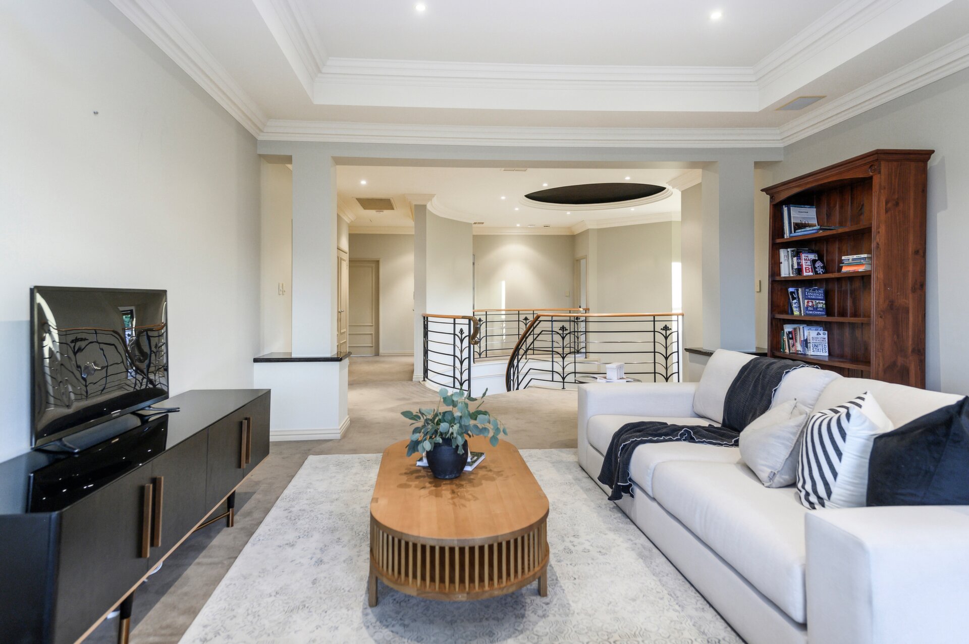 8 Tilton Terrace, City Beach Sold by Luxury Real Estate Sales - image 1