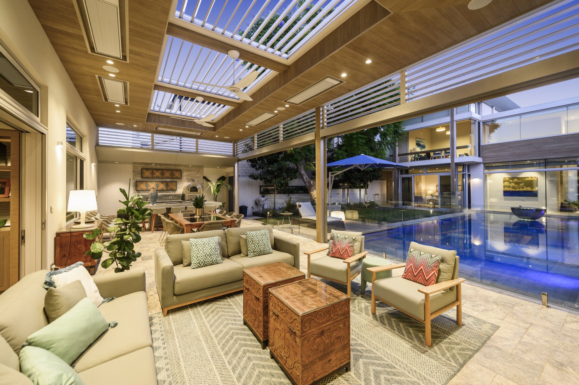 5 Flanagan Road, Applecross Sold by Luxury Real Estate Sales - image 1