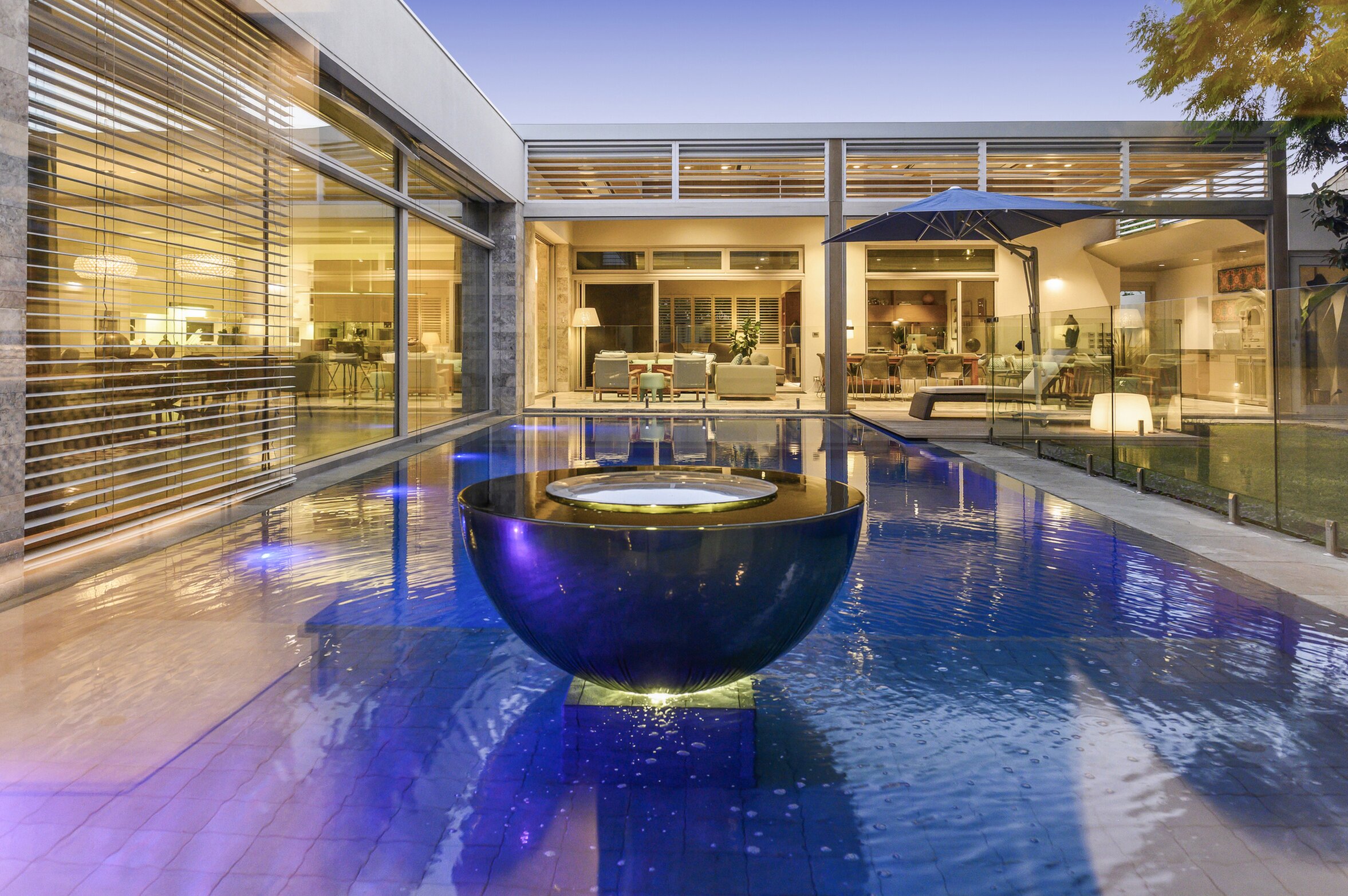 5 Flanagan Road, Applecross Sold by Luxury Real Estate Sales - image 1