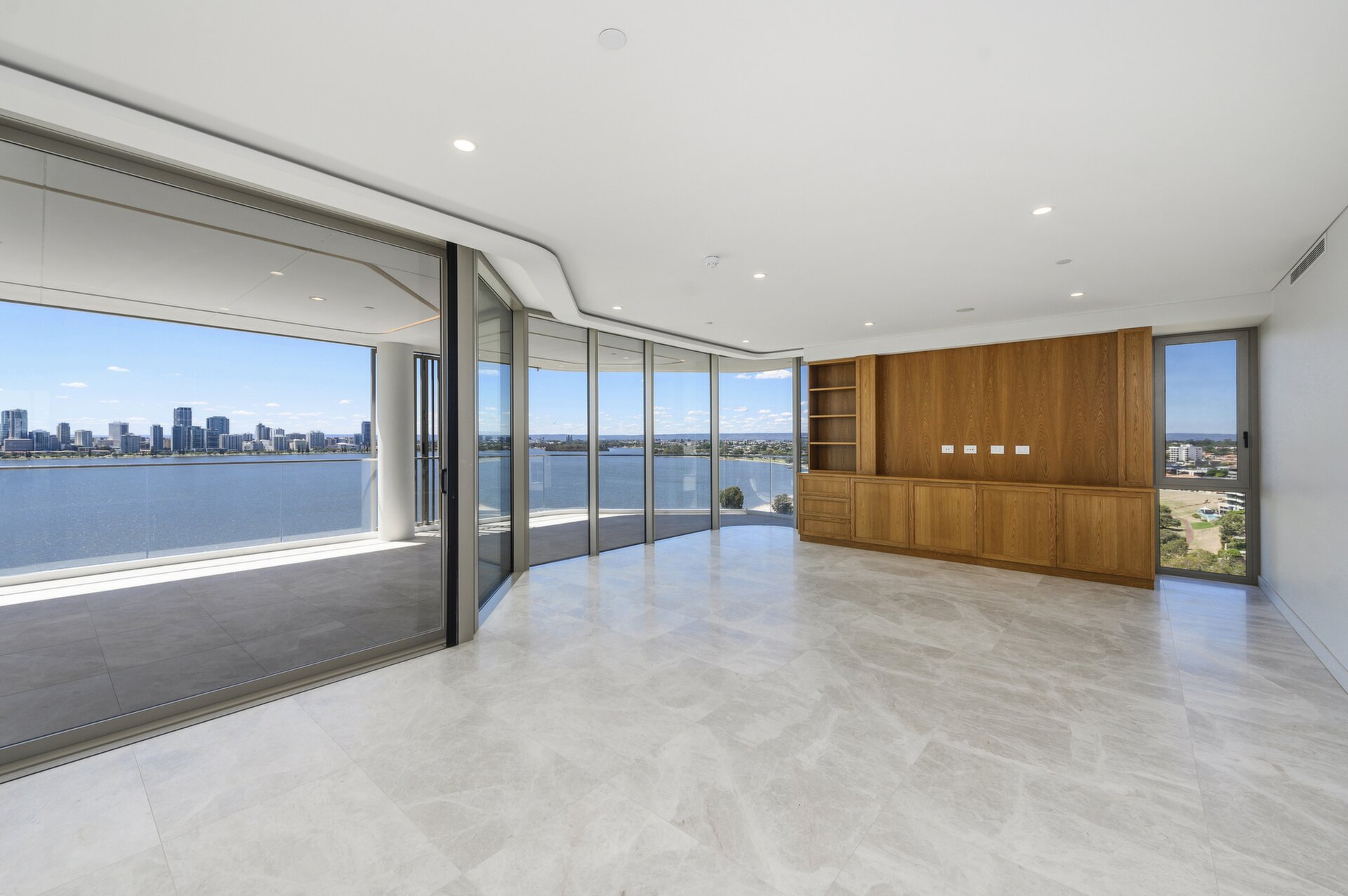 10B/8 Parker Street, South Perth Sold by Luxury Real Estate Sales - image 1