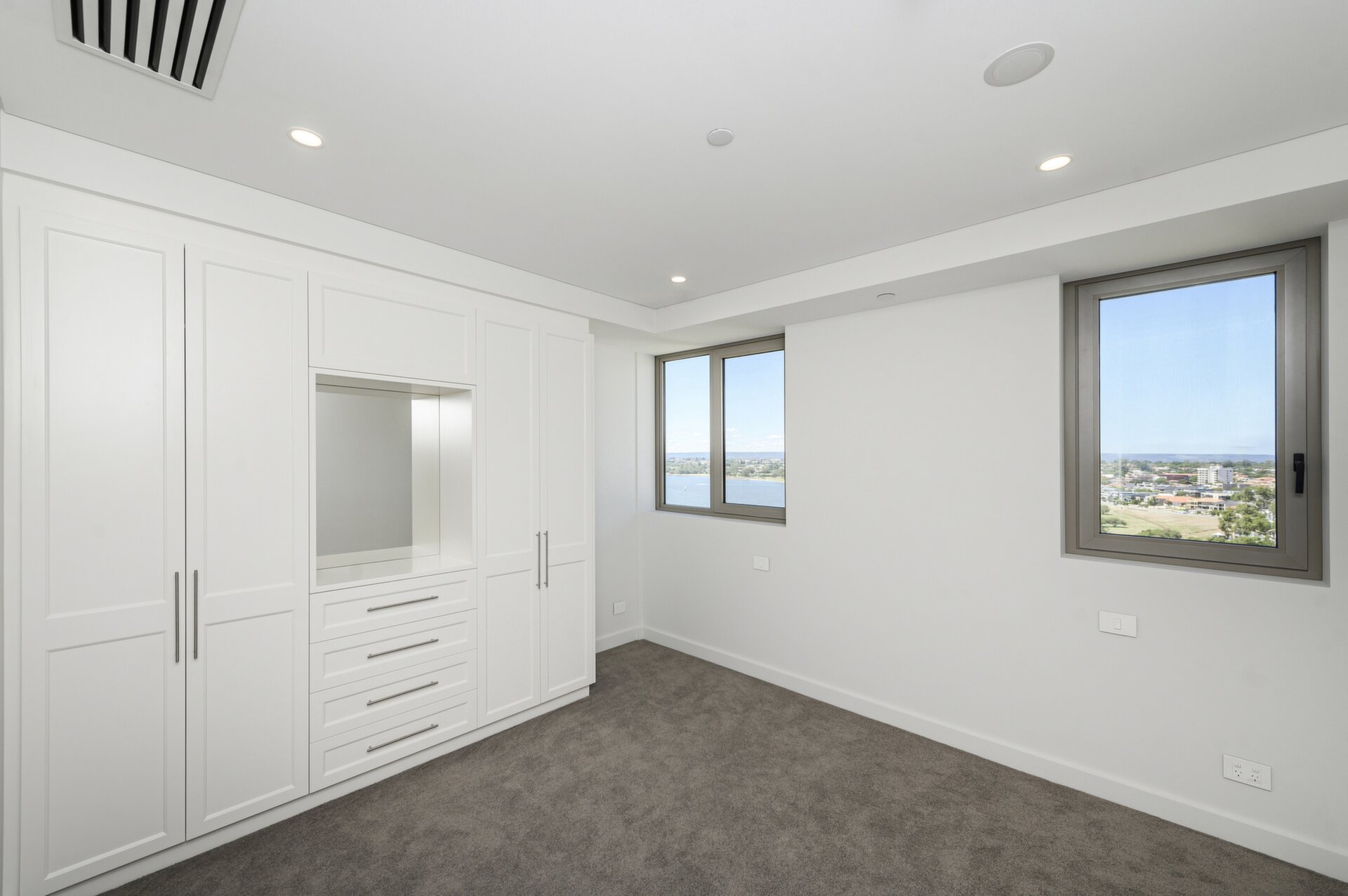 10B/8 Parker Street, South Perth Sold by Luxury Real Estate Sales - image 1