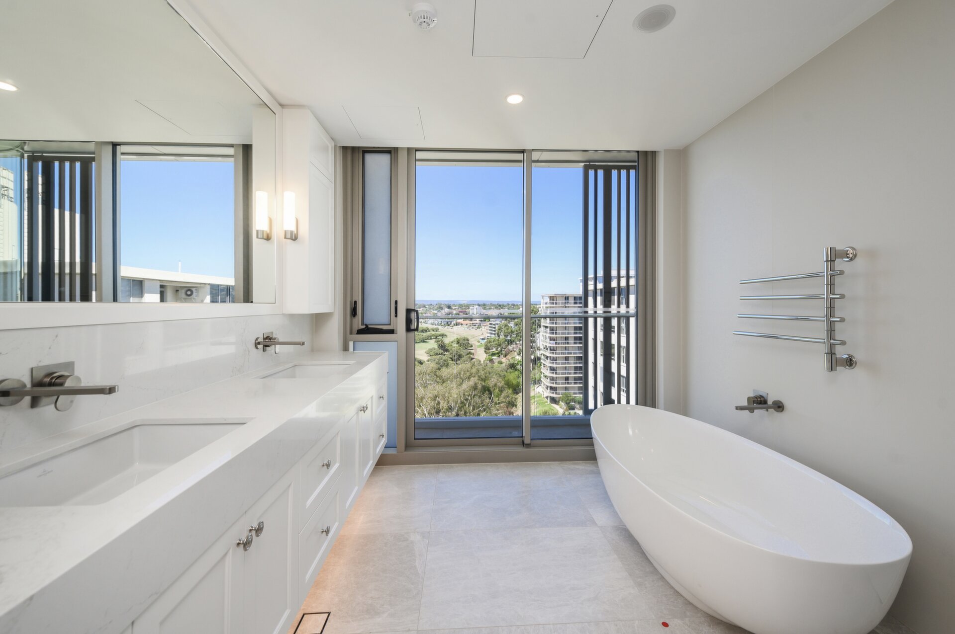 10B/8 Parker Street, South Perth Sold by Luxury Real Estate Sales - image 1