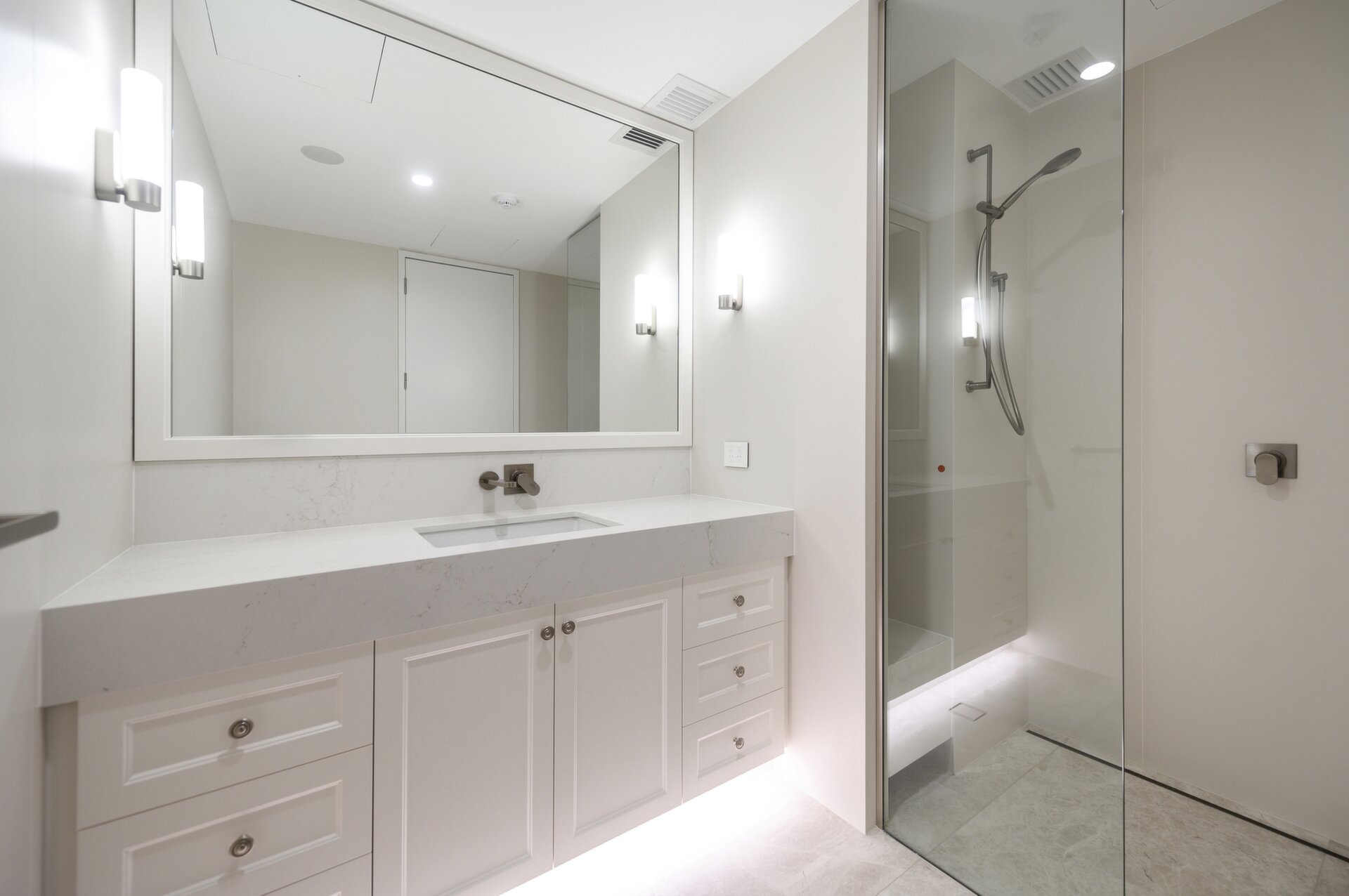 10B/8 Parker Street, South Perth Sold by Luxury Real Estate Sales - image 1