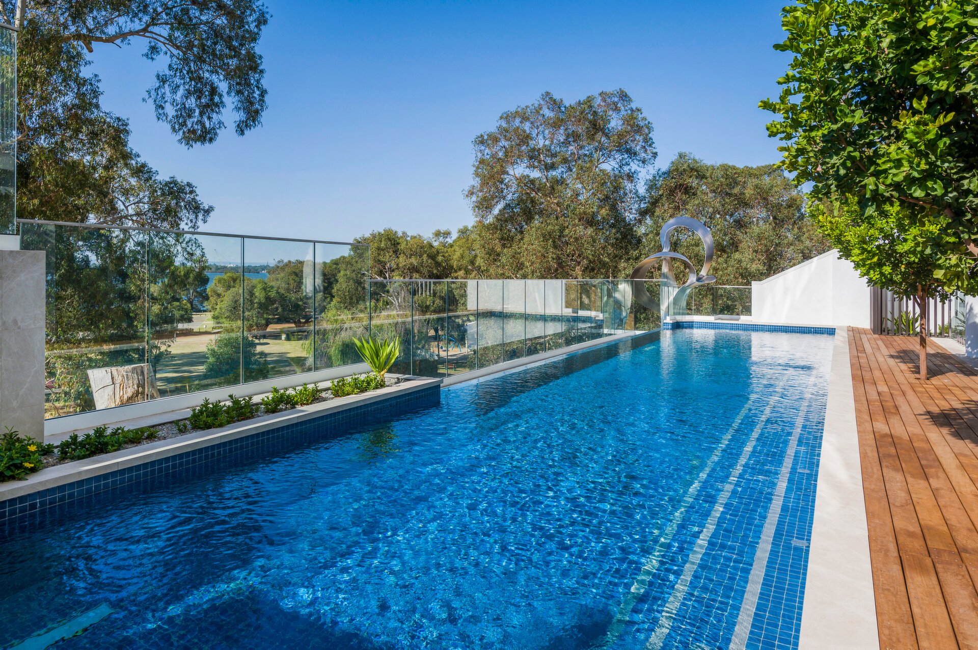 6B/8 Parker Street, South Perth Sold by Luxury Real Estate Sales - image 1