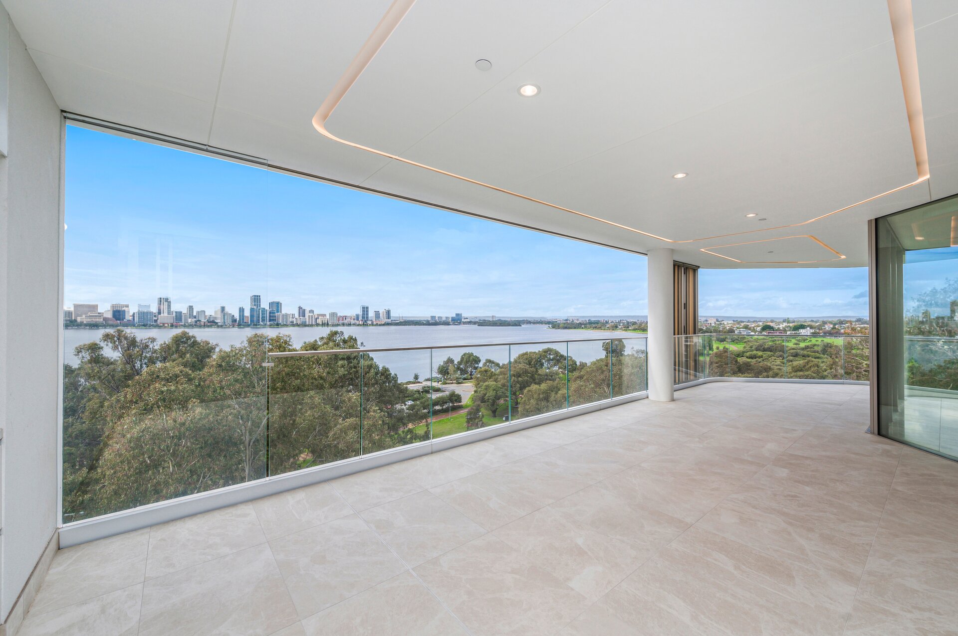 6B/8 Parker Street, South Perth Sold by Luxury Real Estate Sales - image 1