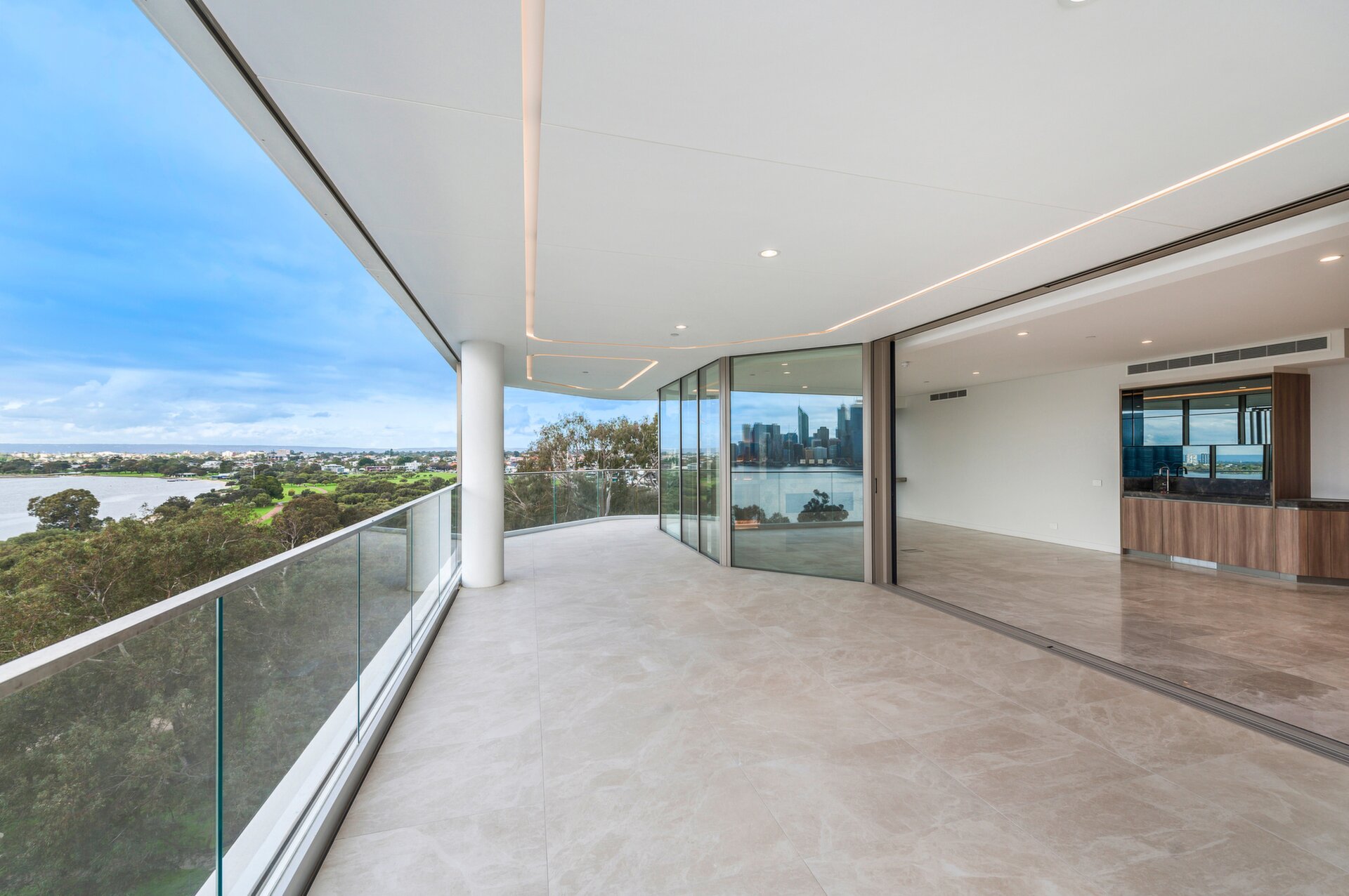 6B/8 Parker Street, South Perth Sold by Luxury Real Estate Sales - image 1
