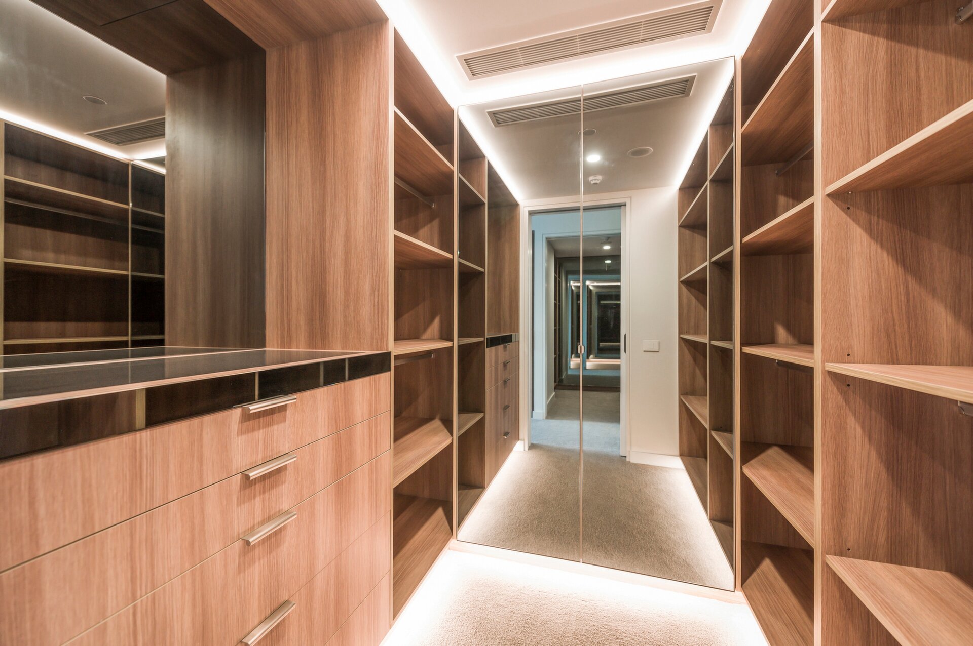 6B/8 Parker Street, South Perth Sold by Luxury Real Estate Sales - image 1