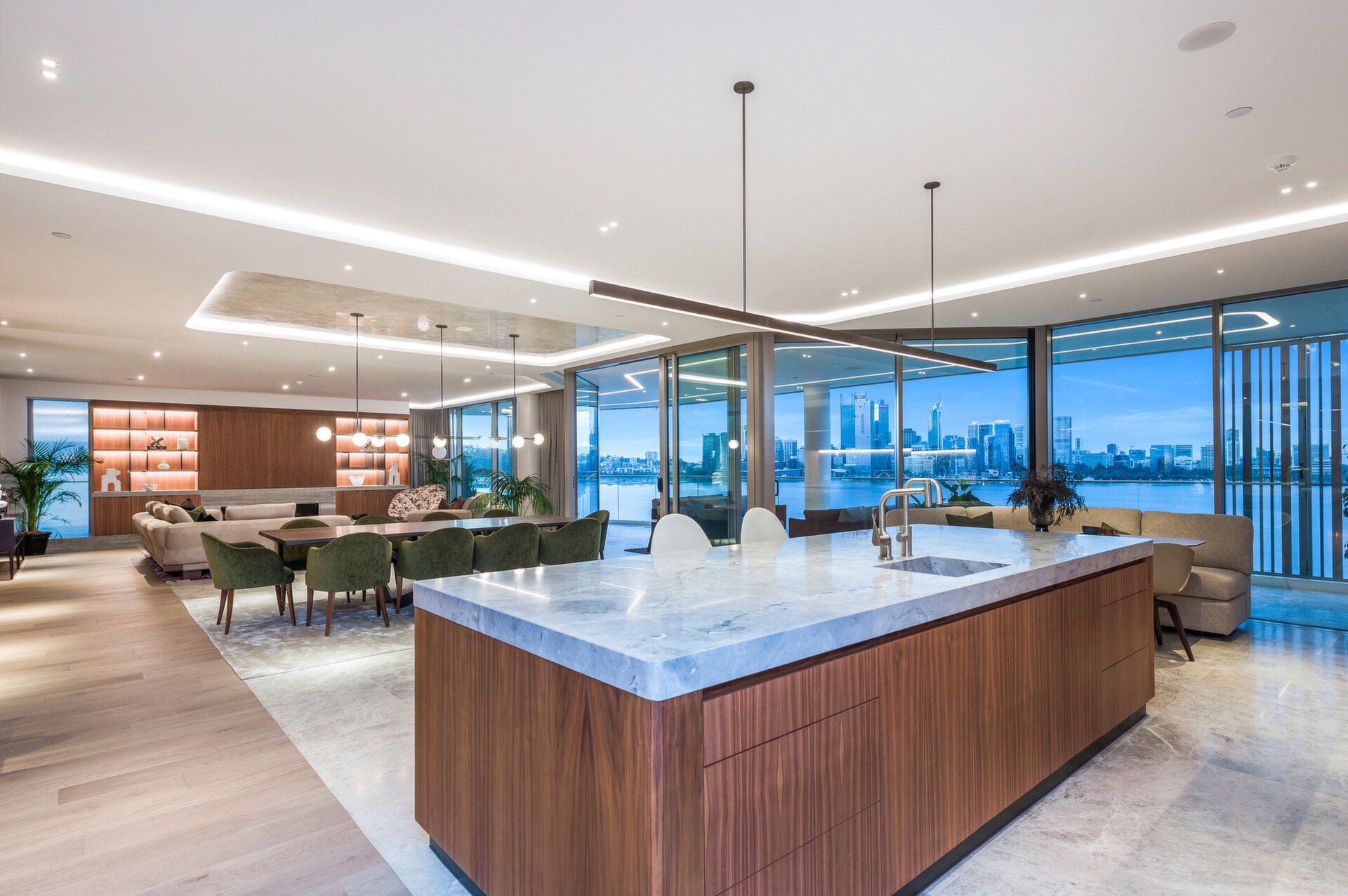 8/8 Parker Street, South Perth Sold by Luxury Real Estate Sales - image 1