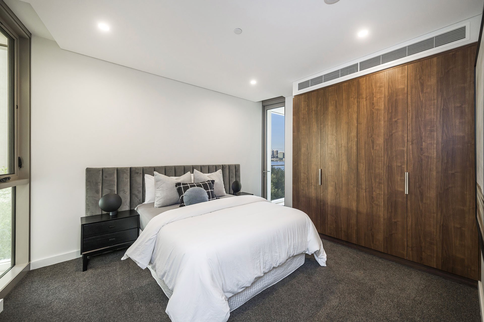 5a/8 Parker Street, South Perth Sold by Luxury Real Estate Sales - image 1